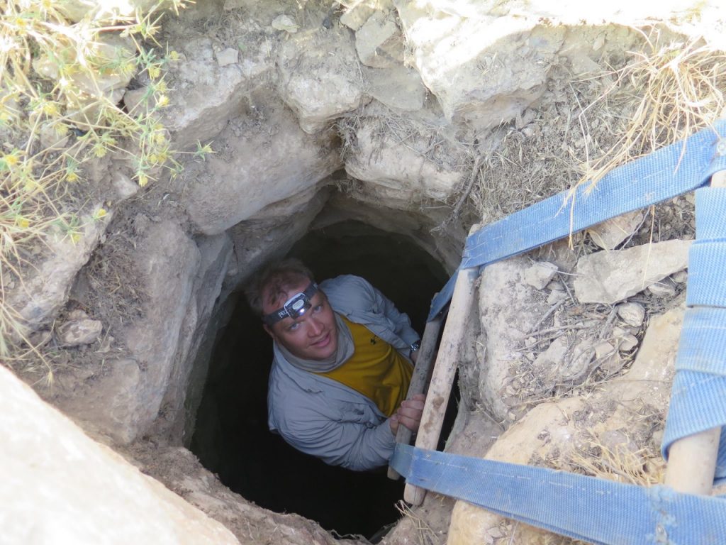 Entering the cistern.